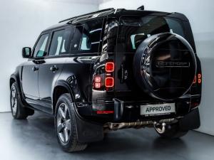 Land Rover Defender 110 D240 X-Dynamic HSE - Image 7