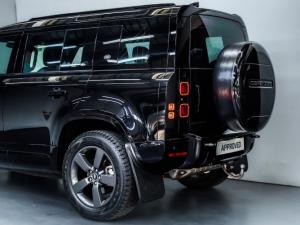 Land Rover Defender 110 D240 X-Dynamic HSE - Image 9