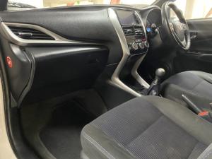 Toyota Yaris 1.5 Xs - Image 11