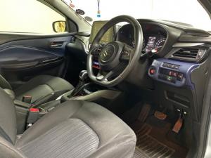 Suzuki Baleno 1.5 GLX auto - Image 12