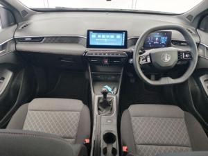 MG MG3 1.5 Comfort manual - Image 5