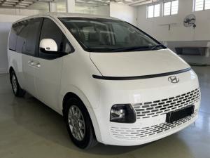 Hyundai Staria 2.2D Multicab - Image 3