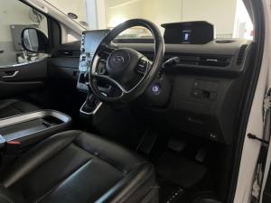 Hyundai Staria 2.2D Multicab - Image 8