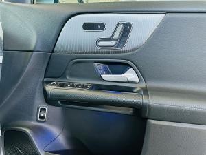 Mercedes-Benz GLA GLA200 - Image 10