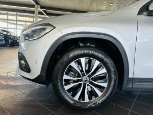 Mercedes-Benz GLA GLA200 - Image 16