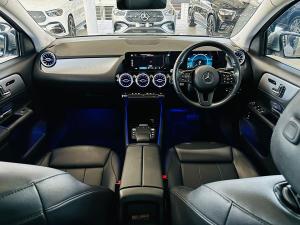 Mercedes-Benz GLA GLA200 - Image 3