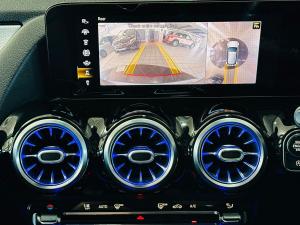 Mercedes-Benz GLA GLA200 - Image 9