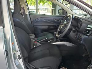 Suzuki Baleno 1.5 GLX manual - Image 10