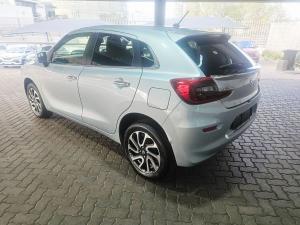 Suzuki Baleno 1.5 GLX manual - Image 4