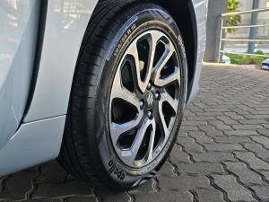 Suzuki Baleno 1.5 GLX manual - Image 9