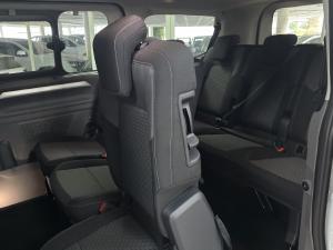 Volkswagen Transporter 2.0TDI Kombi SWB Commerce - Image 11