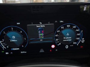 Volkswagen Transporter 2.0TDI Kombi SWB Commerce - Image 18