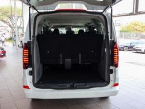 Volkswagen Transporter 2.0TDI Kombi SWB Commerce - Image 3