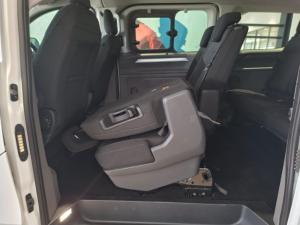 Volkswagen Transporter 2.0TDI Kombi SWB Commerce - Image 7