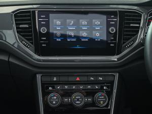 Volkswagen T-Roc 2.0TSI 140kW 4Motion R-Line - Image 14