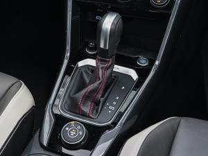 Volkswagen T-Roc 2.0TSI 140kW 4Motion R-Line - Image 15