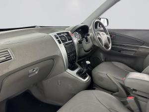 Hyundai Tucson 2.0 GLS - Image 14
