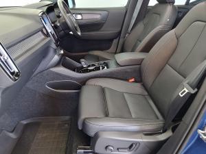 Volvo XC40 D4 AWD R-Design - Image 11