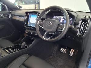 Volvo XC40 D4 AWD R-Design - Image 26