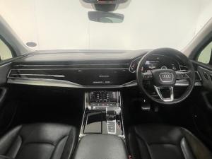 Audi Q7 45TDI quattro S line - Image 13