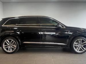 Audi Q7 45TDI quattro S line - Image 4