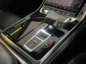Audi Q7 45TDI quattro S line - Image 9