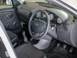 Nissan NP200 1.6i - Image 11