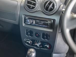 Nissan NP200 1.6i - Image 13