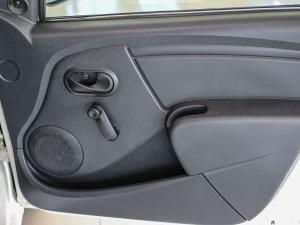 Nissan NP200 1.6i - Image 17