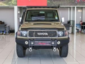 Toyota Land Cruiser 76 4.5D-4D V8 station wagon LX - Image 2