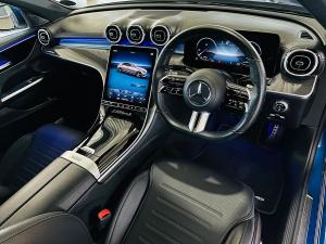 Mercedes-Benz C-Class C200 Avantgarde - Image 4