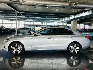 Mercedes-Benz C-Class C220d Avantgarde - Image 10