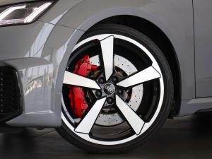 Audi TT TT RS coupe quattro - Image 3