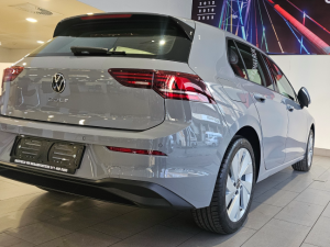 Volkswagen Golf 1.4TSI Life Plus - Image 12