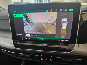 Volkswagen Golf 1.4TSI Life Plus - Image 18