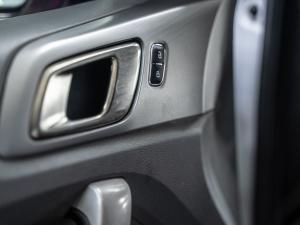 Ford Everest 2.2TDCi XLT auto - Image 28
