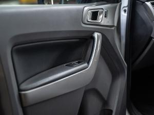 Ford Everest 2.2TDCi XLT auto - Image 29