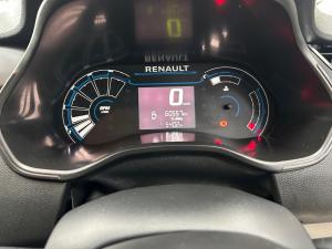 Renault Triber 1.0 Life - Image 10