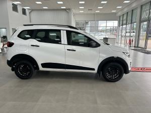 Renault Triber 1.0 Life - Image 2