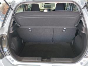 Suzuki Swift 1.2 GLX auto - Image 10
