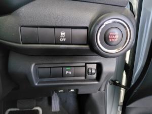 Suzuki Swift 1.2 GLX auto - Image 18