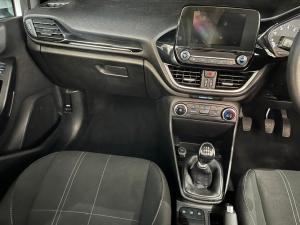 Ford Fiesta 1.4i 5-door - Image 9