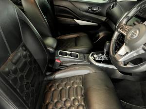Nissan Navara 2.5DDTi double cab LE Plus - Image 5
