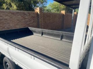 Hyundai H-100 Bakkie 2.6D chassis cab (aircon)