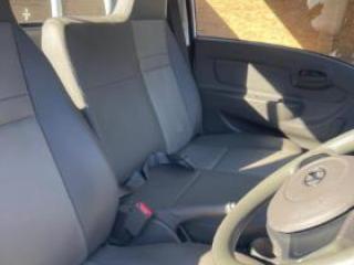 Hyundai H-100 Bakkie 2.6D chassis cab (aircon)