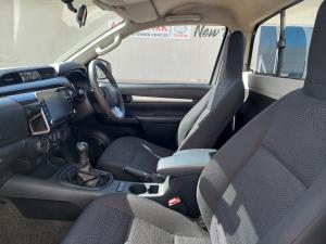 Toyota Hilux 2.4GD-6 single cab Raider manual - Image 7