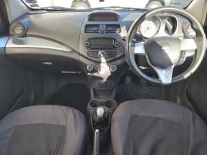 Chevrolet Spark 1.2 LS Black&White Edition - Image 6