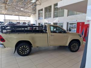 Toyota Hilux 2.8GD-6 single cab 4x4 Raider auto - Image 3