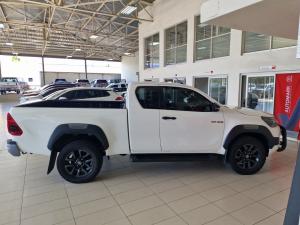 Toyota Hilux 2.8GD-6 Xtra cab 4x4 Legend manual - Image 3