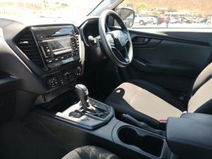 Isuzu D-Max 1.9TD single cab L 4x4 auto - Image 7